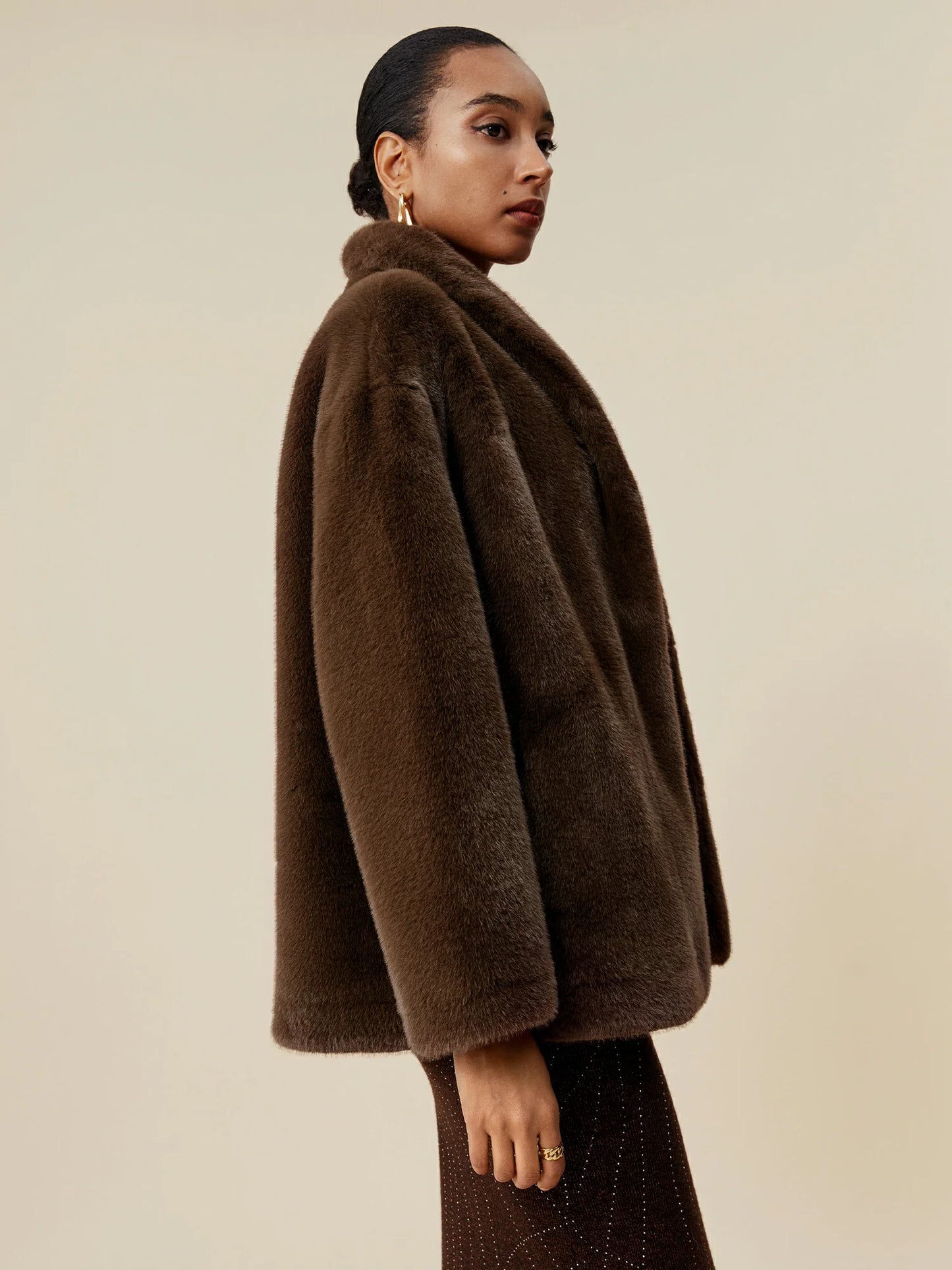 Amoretu Lapel Long-Sleeved Eco-Friendly Fur Short Coat