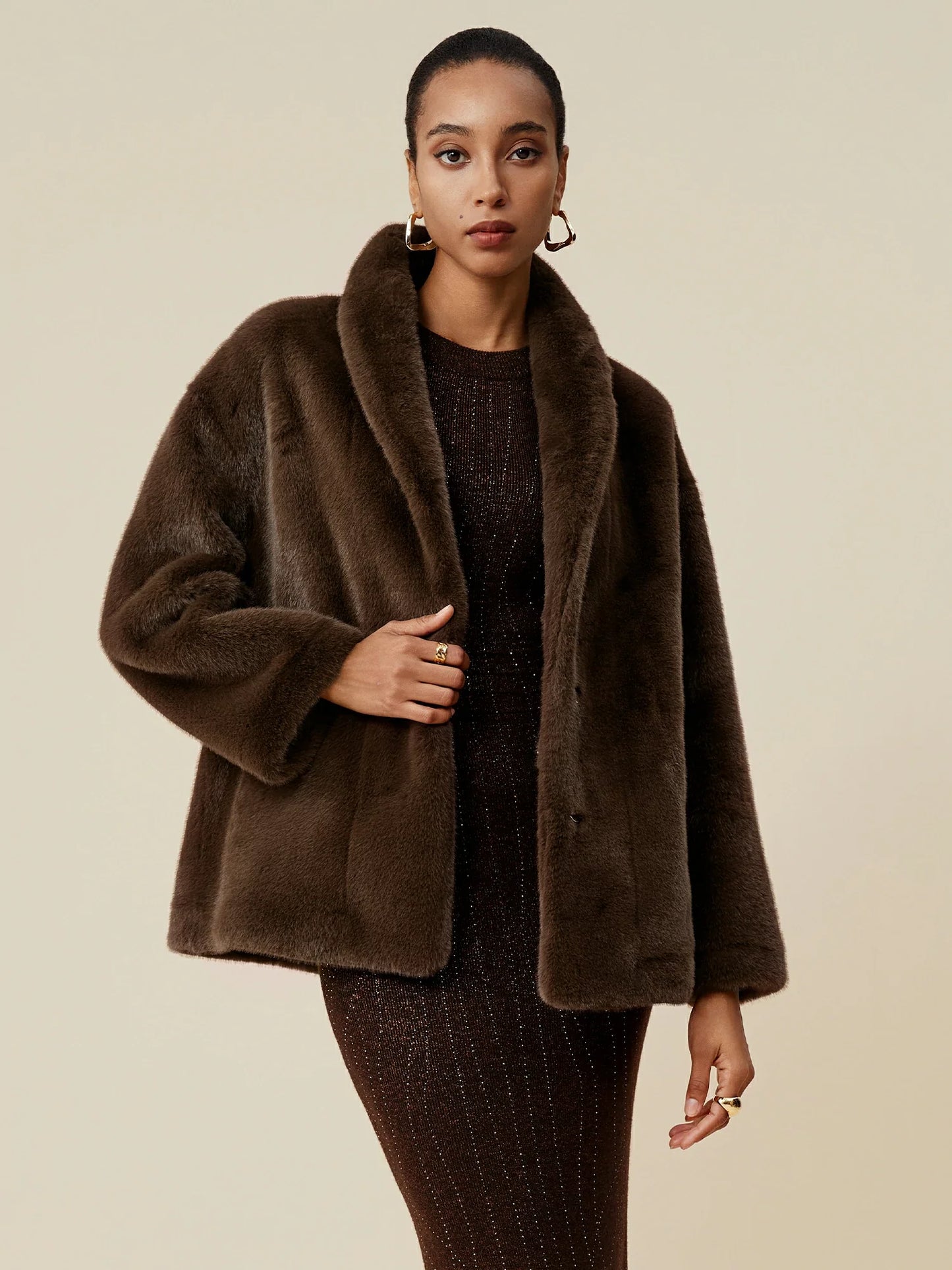 Amoretu Lapel Long-Sleeved Eco-Friendly Fur Short Coat