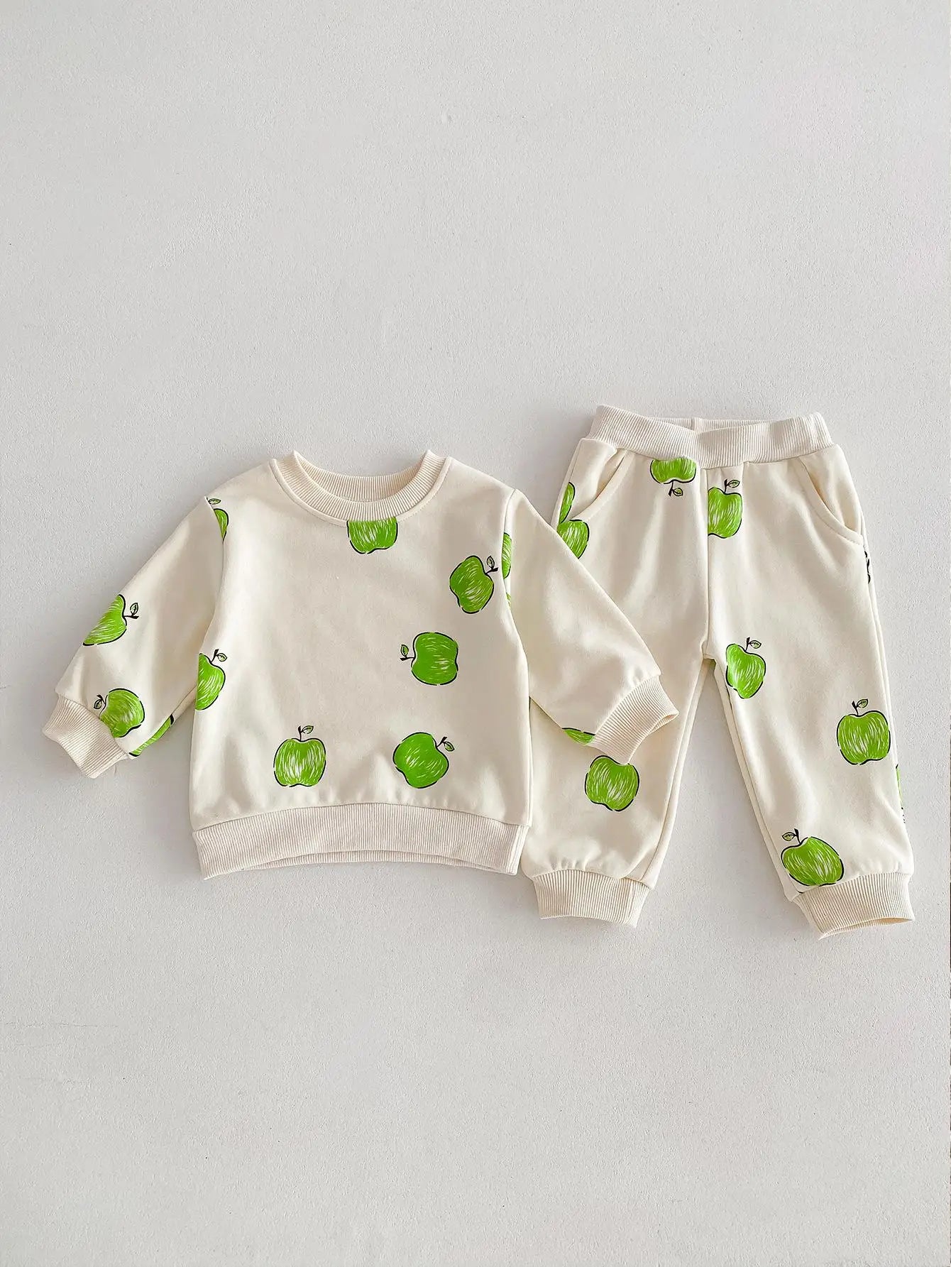 Apple Print Jogger Set