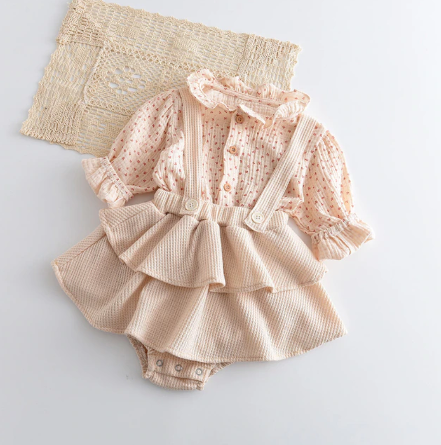 Vintage Style Baby Girl Ruffle Set