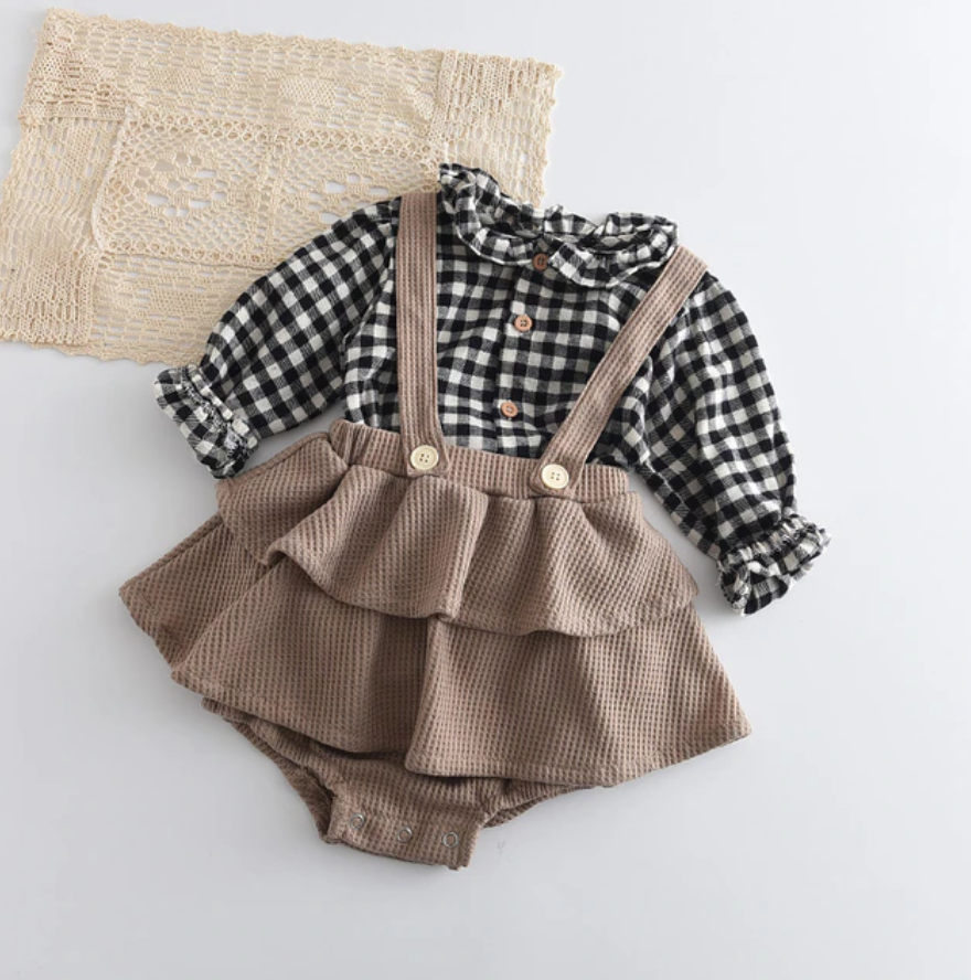 Vintage Style Baby Girl Ruffle Set