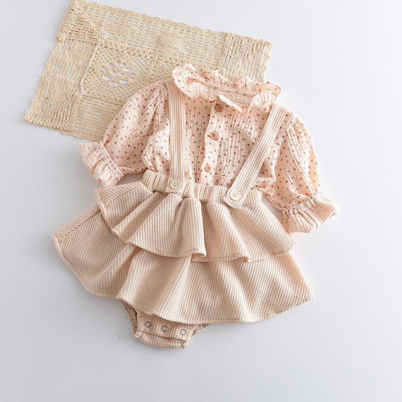 Vintage Style Baby Girl Ruffle Set